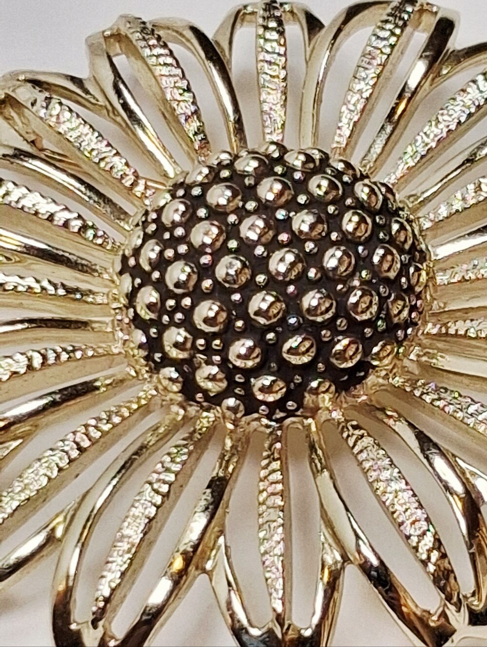 Sarah Coventry | 1960 | Daisy Mae Sunflower Brooch